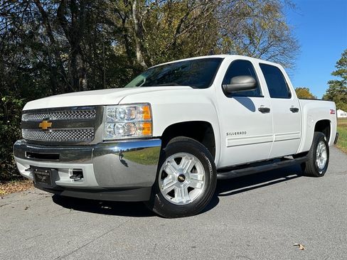 Used 2012 Chevrolet Silverado 1500 LT RWD image 2