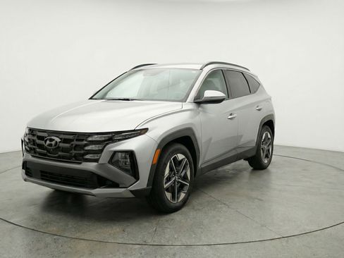 Used 2025 Hyundai Tucson SEL AWD/4WD image 3