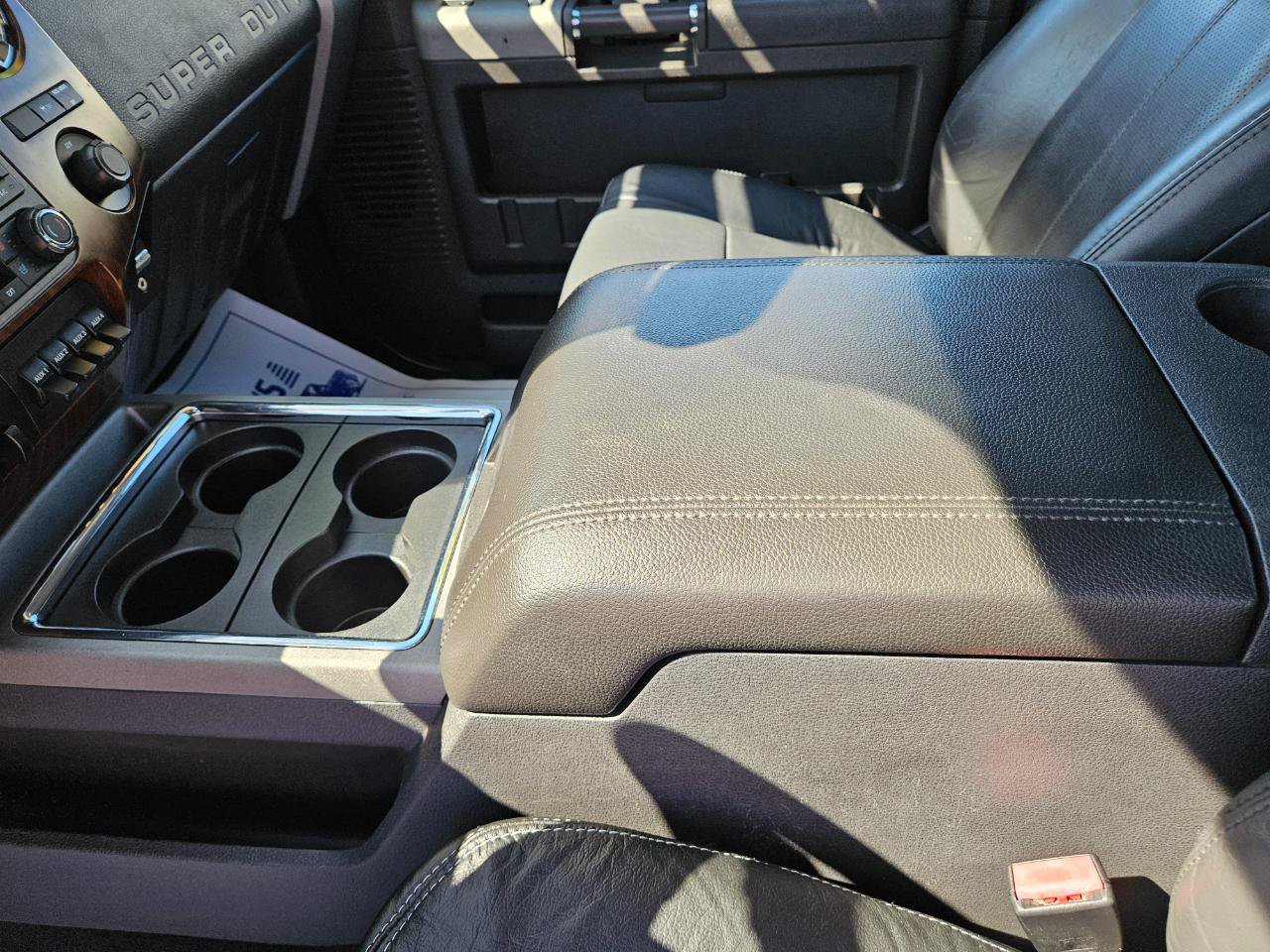 Used 2011 Ford F250 Lariat w/ Lariat Interior Pkg AWD/4WD image 15