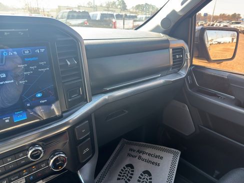 Used 2022 Ford F150 Lariat image 30