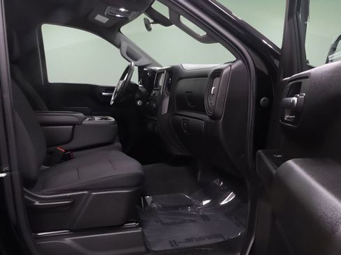 Used 2020 Chevrolet Silverado 1500 Custom w/ Custom Value Package AWD/4WD image 14