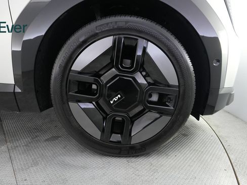 Used 2024 Kia EV9 GT-Line AWD/4WD image 20
