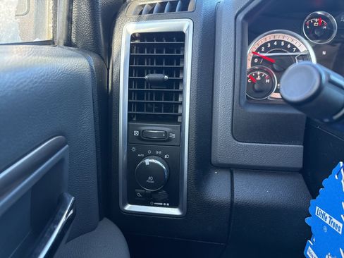 Used 2017 RAM 1500 Big Horn image 23