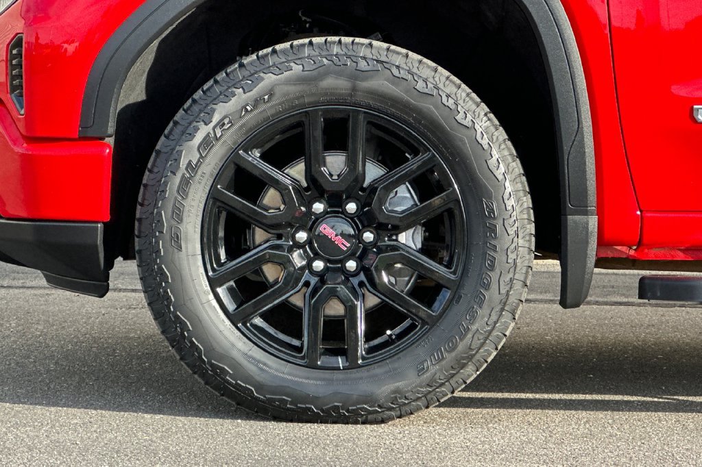 Used 2025 GMC Sierra 1500 Elevation AWD/4WD image 28