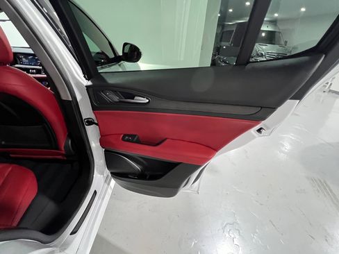 Used 2021 Alfa Romeo Stelvio Ti w/ Nero Edizione image 44