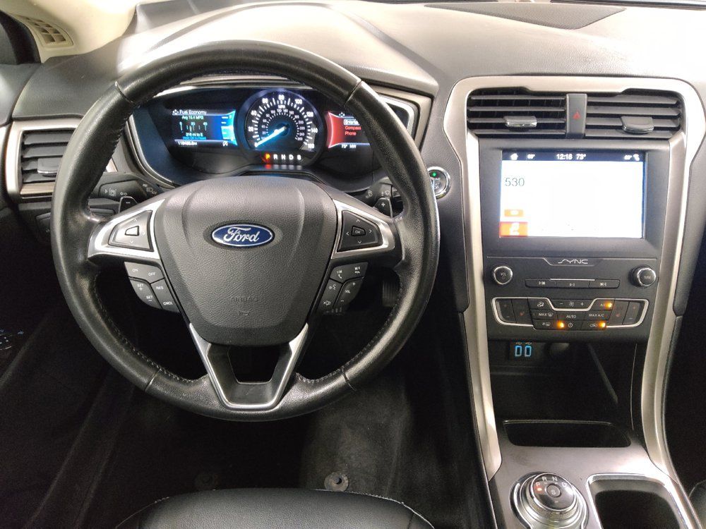 Used 2019 Ford Fusion SEL FWD image 22