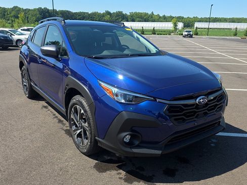 Used 2024 Subaru Crosstrek 2.0i Premium AWD/4WD image 3