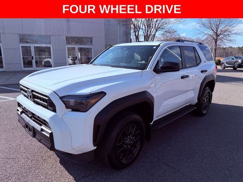 Used 2025 Toyota 4Runner SR5 image 3