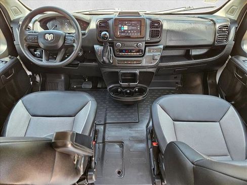 Used 2024 RAM ProMaster 2500 w/ Convenience Group FWD image 17