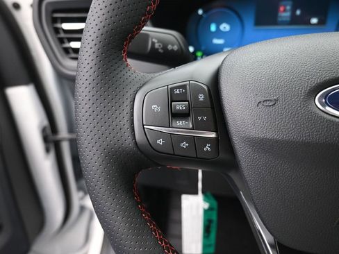 New 2025 Ford Escape ST-Line Elite image 7