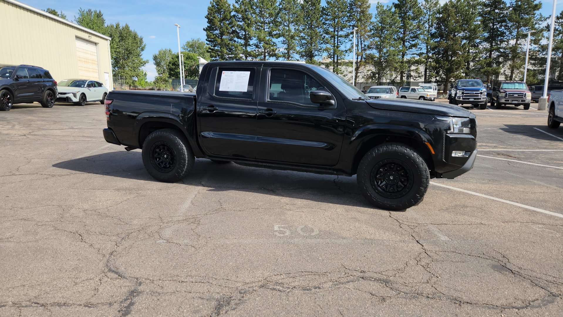 Used 2022 Nissan Frontier SV AWD/4WD image 11