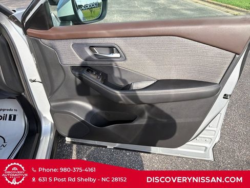 Certified 2023 Nissan Rogue SV FWD image 36