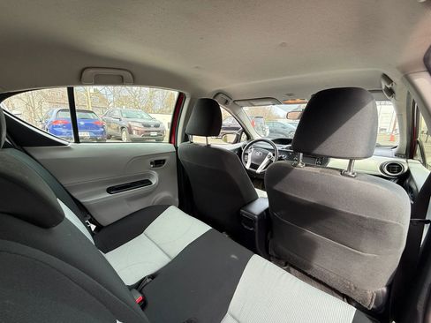 Used 2012 Toyota Prius C Three image 19