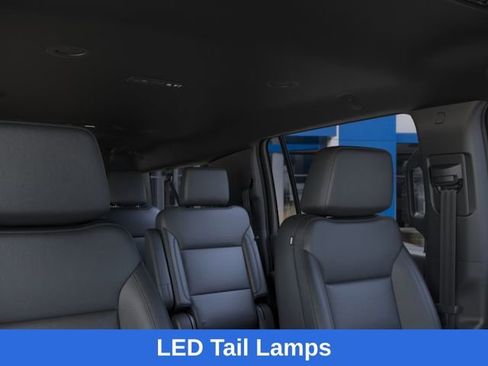 New 2026 Chevrolet Suburban LT image 25