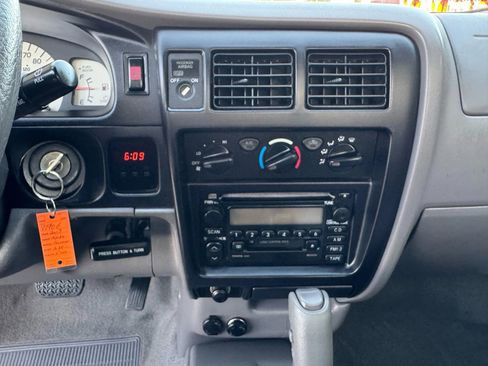 Used 2003 Toyota Tacoma PreRunner image 28
