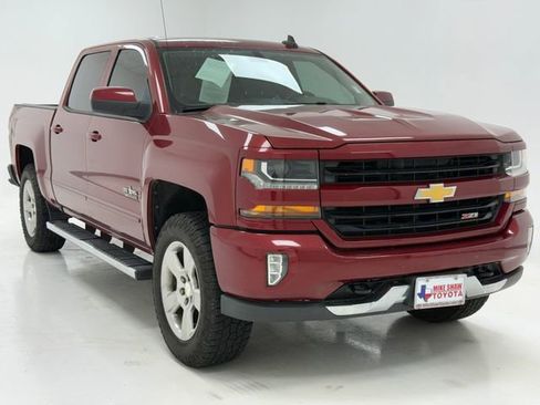 Used 2018 Chevrolet Silverado 1500 LT w/ Texas Edition image 2