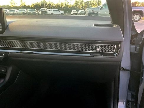 Used 2022 Honda Civic Sport Touring image 26