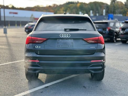 Certified 2025 Audi Q3 2.0T Premium image 5