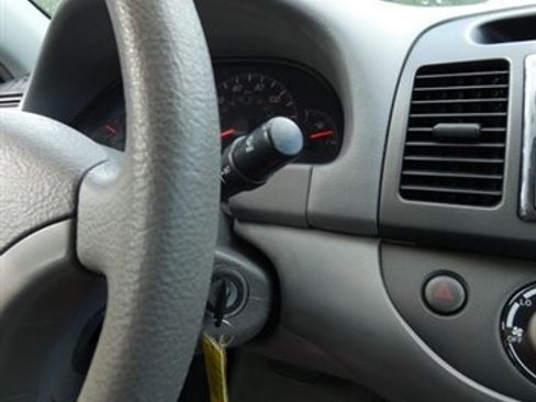 Used 2006 Toyota Camry LE image 26