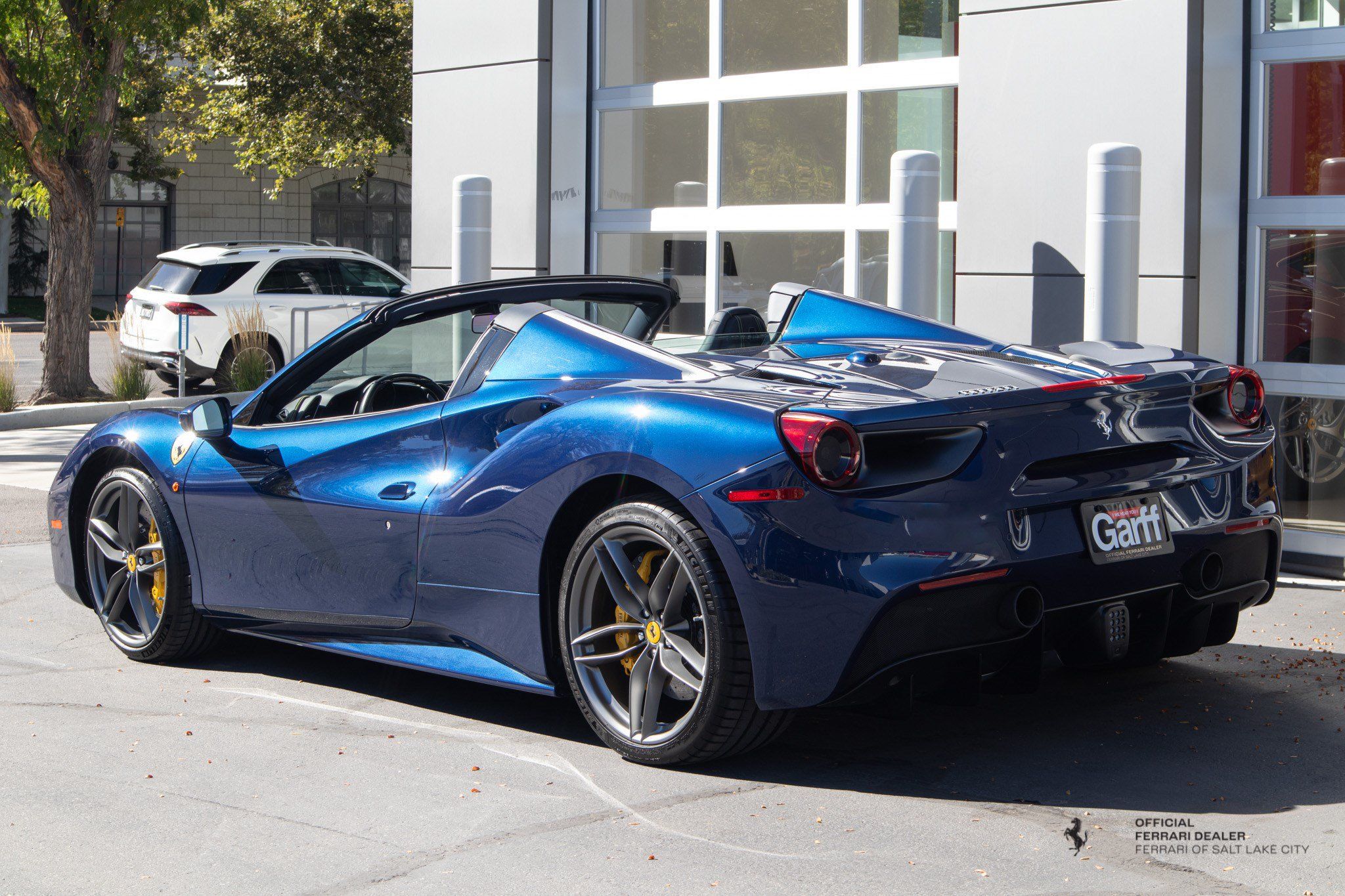 Used 2017 Ferrari 488 Spider RWD image 3