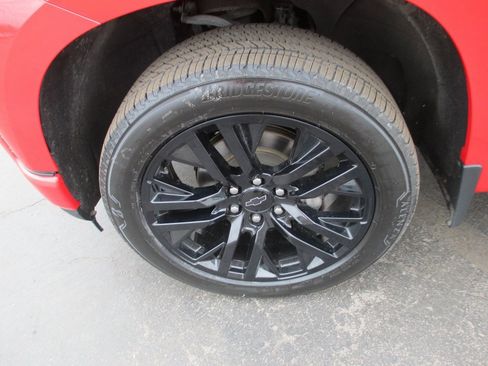 Used 2019 Chevrolet Silverado 1500 RST image 13