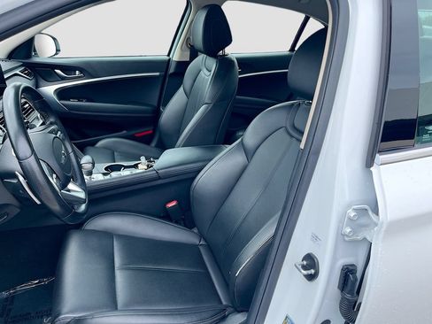 Used 2022 Genesis G70 2.0T RWD image 21