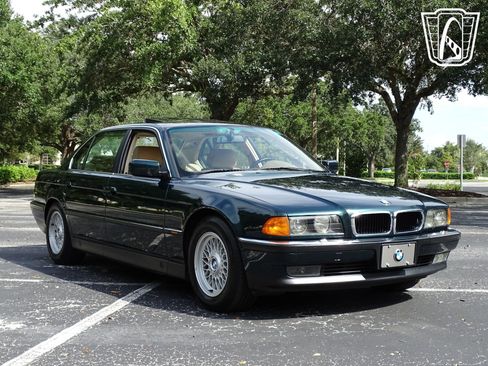Used 1995 BMW 740iL image 39