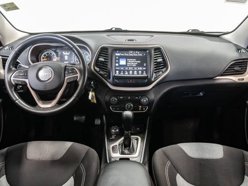 Used 2014 Jeep Cherokee Latitude image 22