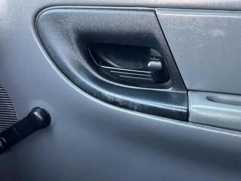 Used 2010 Ford Ranger XL image 19