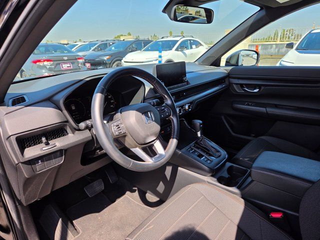 Used 2025 Honda CR-V Sport image 9