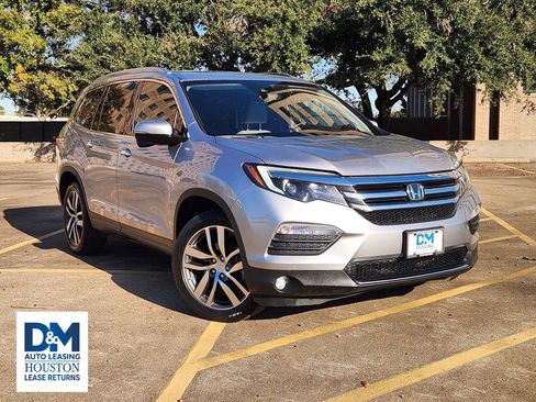 Used 2018 Honda Pilot Touring image 1