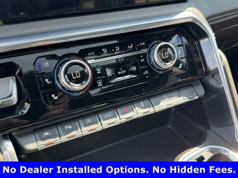 Used 2025 GMC Sierra 1500 Denali w/ Denali Reserve Package AWD/4WD image 19