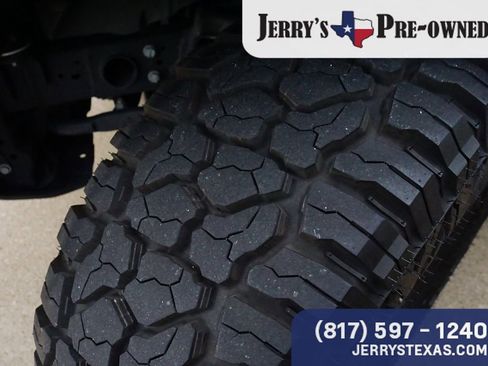 Used 2023 Jeep Gladiator Rubicon w/ Cold Weather Group AWD/4WD image 8