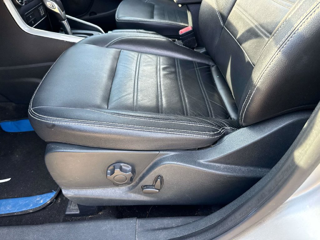 Used 2020 Ford EcoSport Titanium AWD/4WD image 19