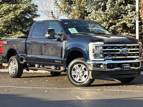Used 2024 Ford F350 Lariat image 2