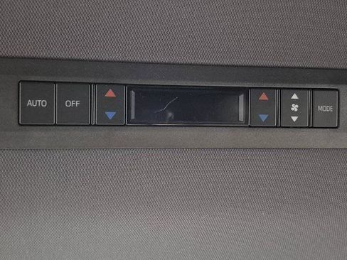 Certified 2023 Toyota Sienna XLE image 24