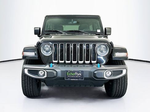 Used 2023 Jeep Wrangler Unlimited Sahara w/ Cold Weather Group AWD/4WD image 2