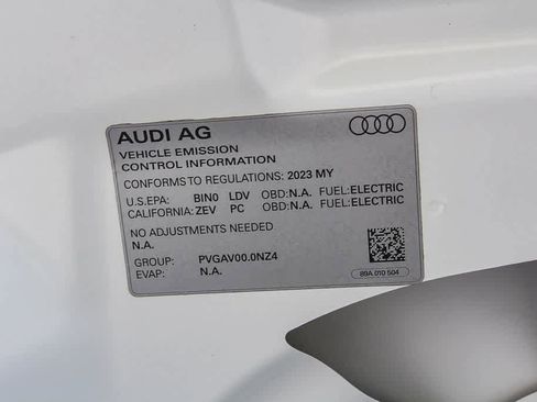 Used 2023 Audi Q4 e-tron Premium Plus w/ Premium Plus image 28