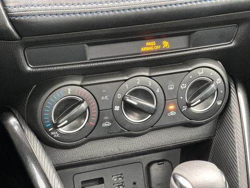 Used 2016 Scion iA Base image 19