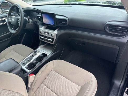 Used 2023 Ford Explorer 4WD image 18