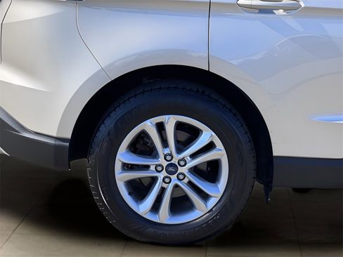 Used 2018 Ford Edge SEL w/ Equipment Group 201A image 40