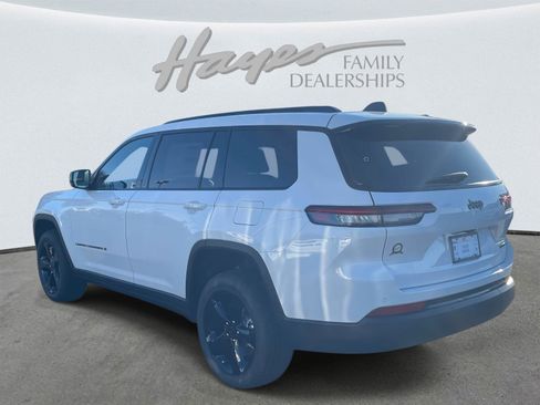 New 2025 Jeep Grand Cherokee L Limited w/ Black Appearance Package image 16