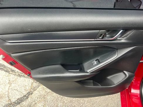 Used 2022 Honda Accord Sport image 25