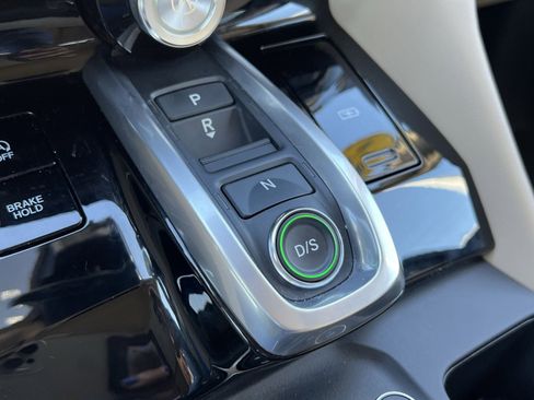 Used 2023 Acura MDX SH-AWD image 19