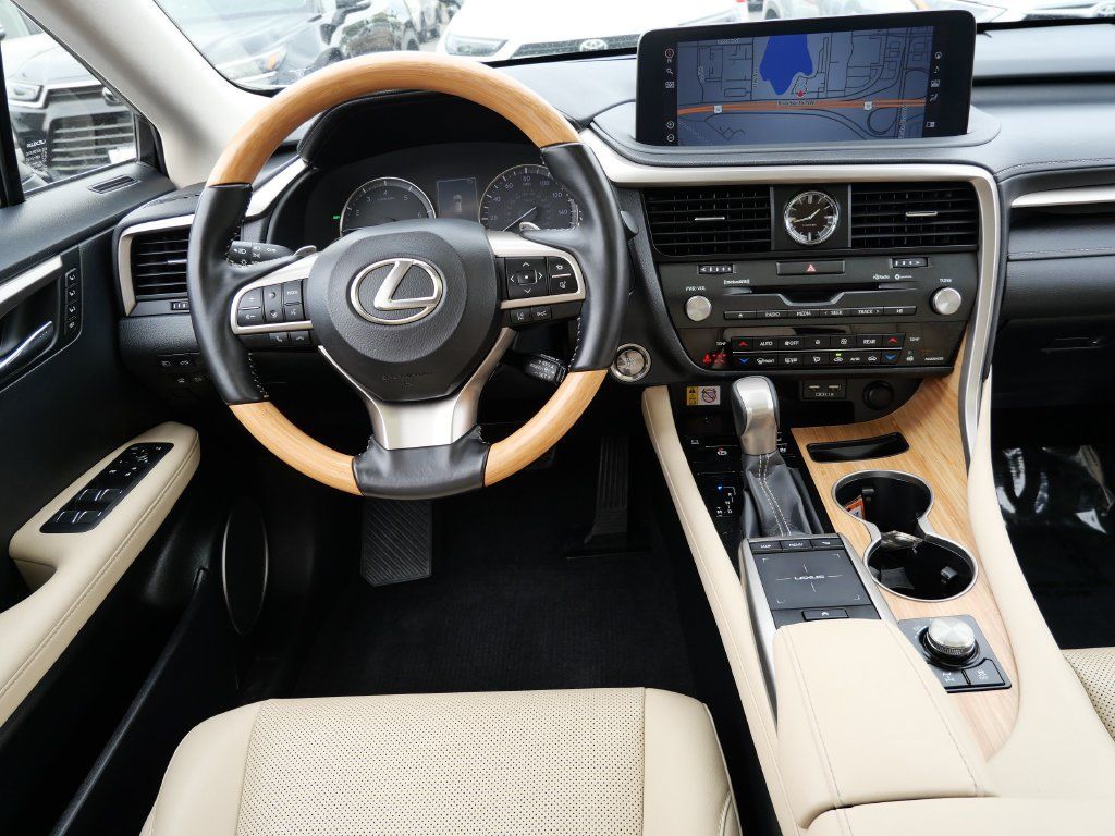 Used 2022 Lexus RX 350L Premium w/ Premium Package AWD/4WD image 12