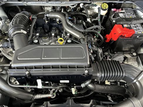 Used 2025 Ford Escape ST-Line image 32