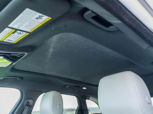 Used 2023 Land Rover Range Rover Velar R-Dynamic S image 69