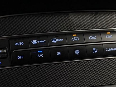 Certified 2022 Hyundai Santa Fe SEL w/ Convenience Package AWD/4WD image 18