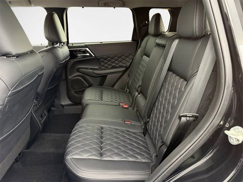 Used 2024 Mitsubishi Outlander SEL image 23