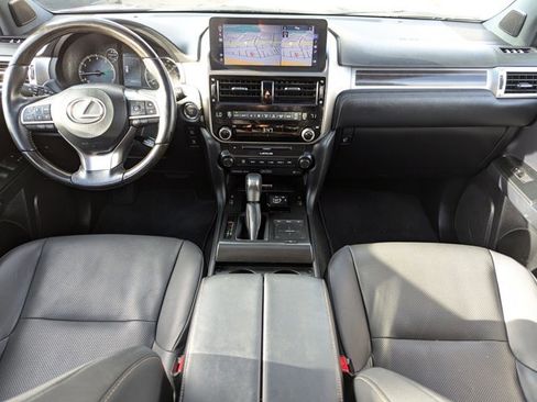 Used 2023 Lexus GX 460 Premium w/ Accessory Package image 15
